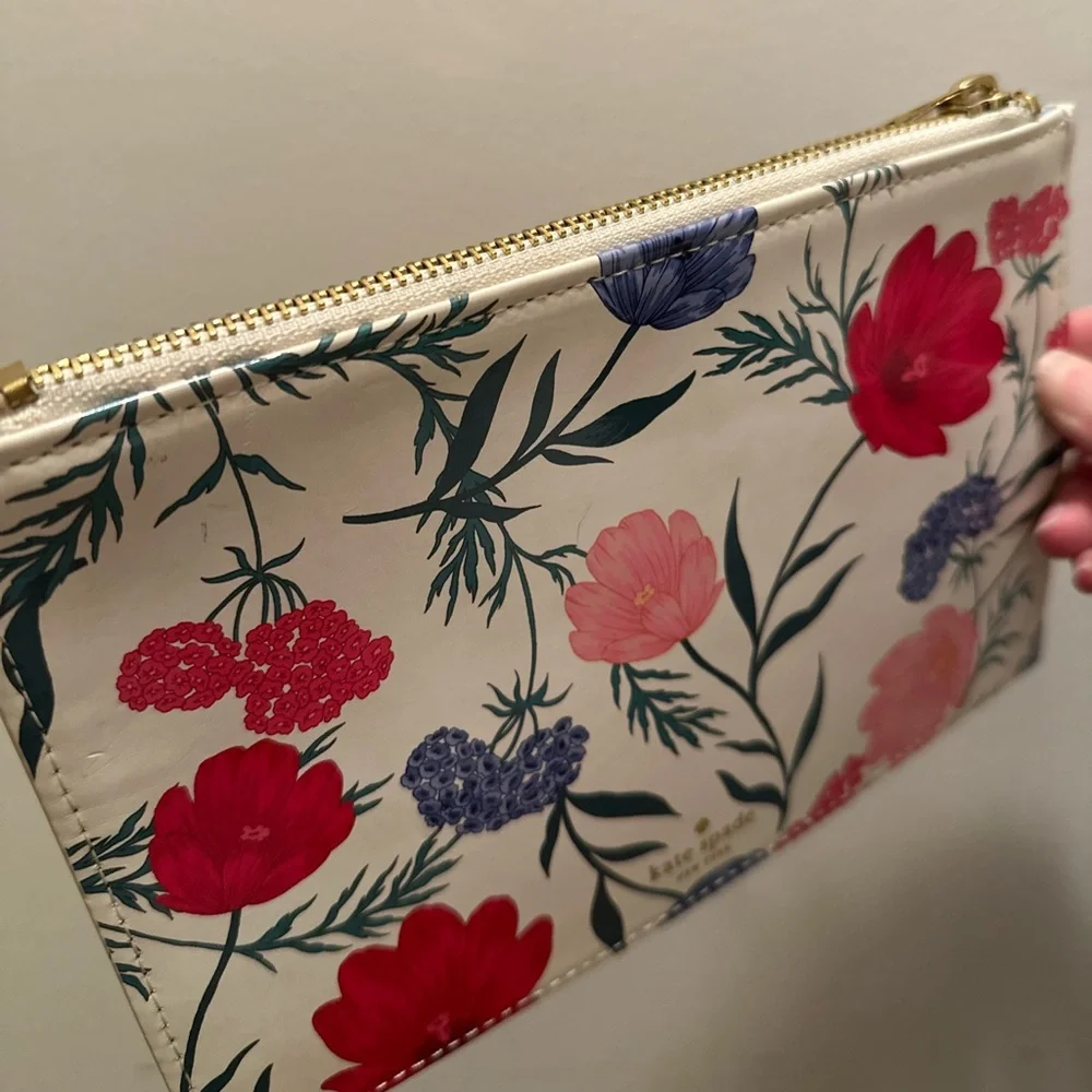 NWOT Kate Spade Multicolor Floral Wristlet - Picture 4 of 6